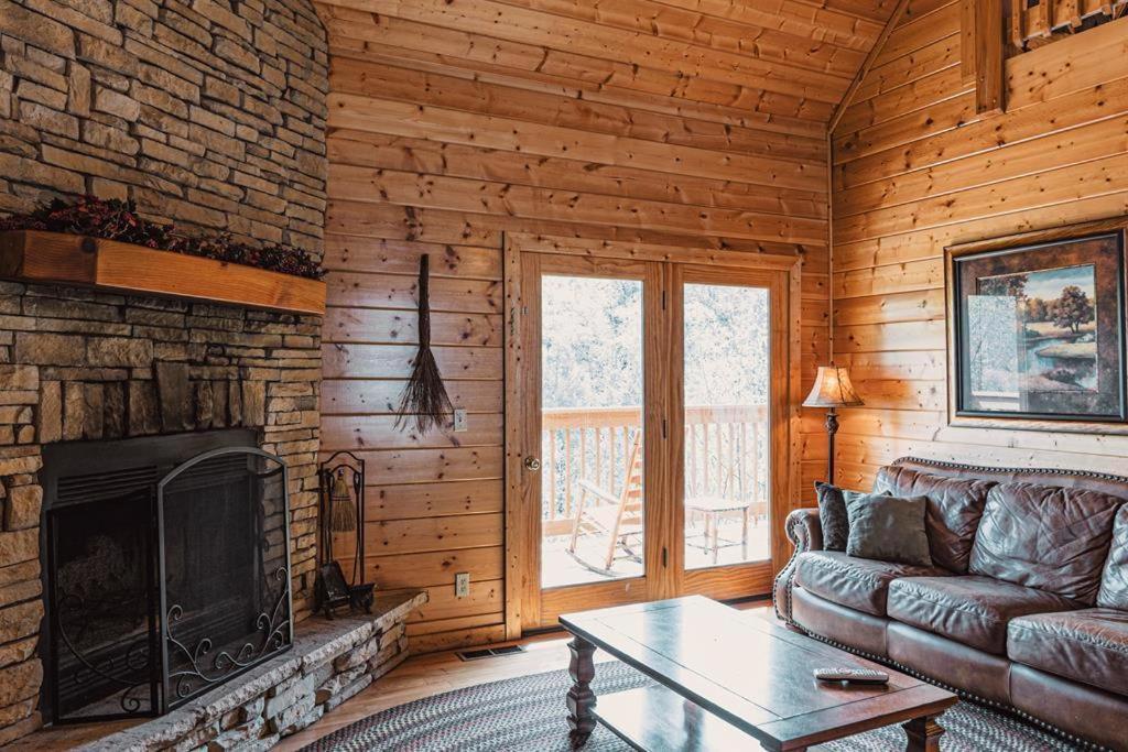 Bear'S Lair Villa Gatlinburg Buitenkant foto